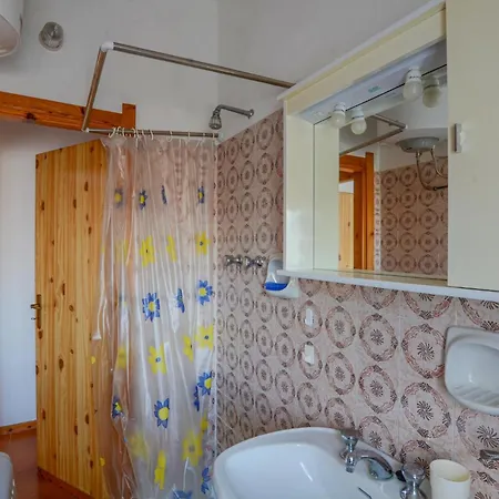 Domus Dado Apartment Tavarone